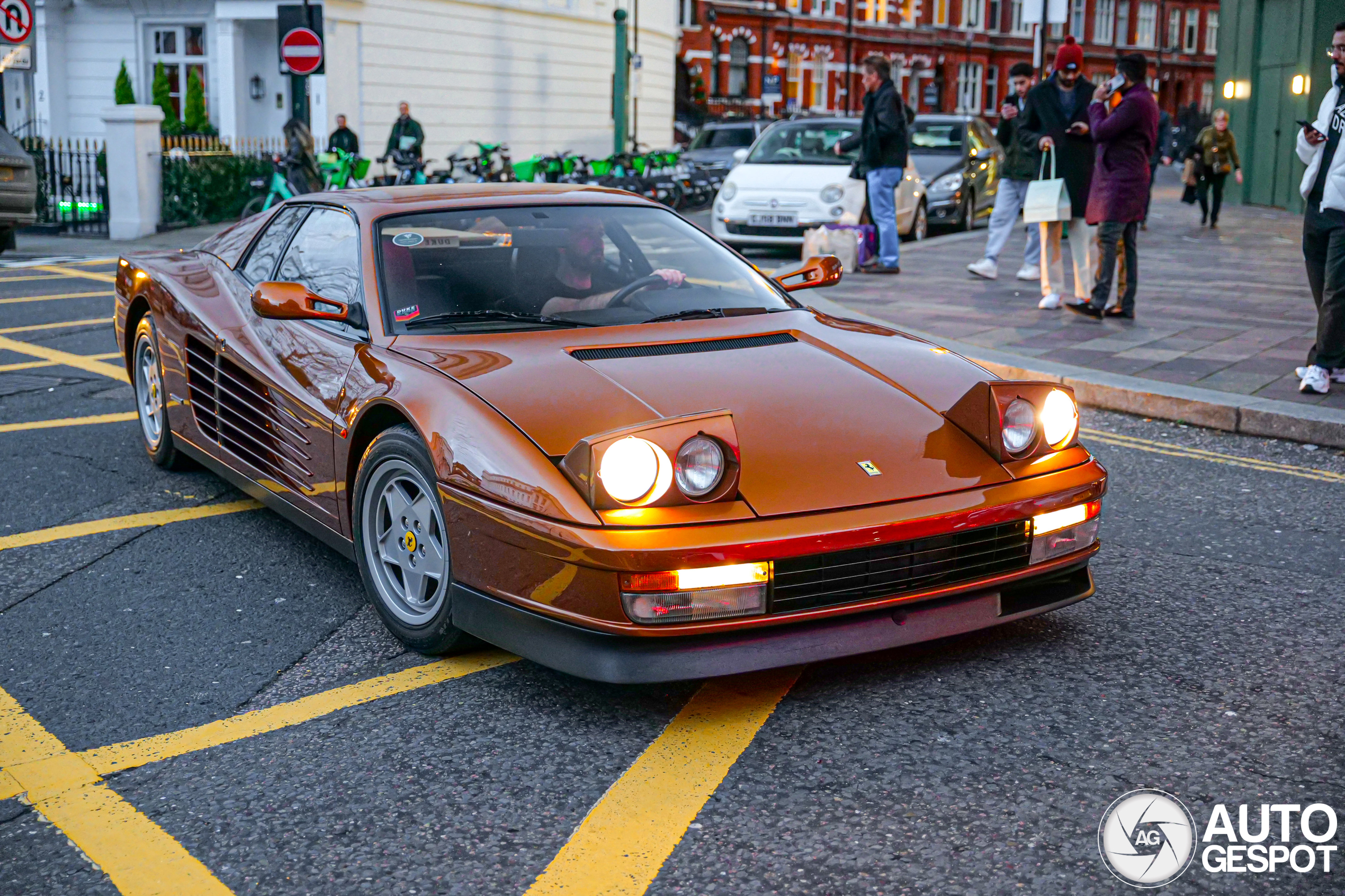 Celebrating Christmas in style: A unique Ferrari Testarossa spotted in London's glamorous car scene