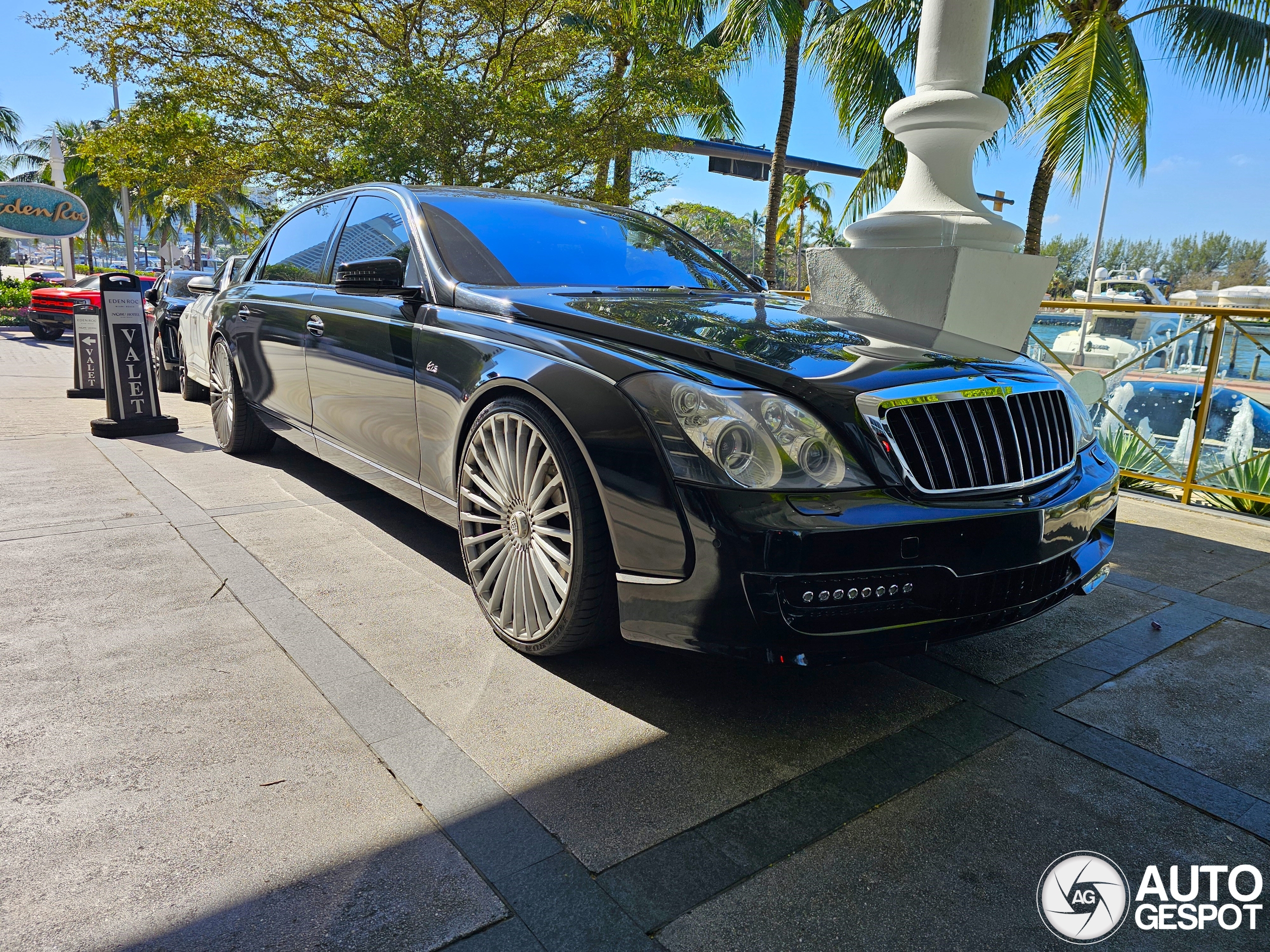 Is this the perfect limousine for Miami Beach?